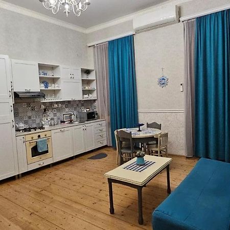 Apartament On Aghmashenebeli 26 第比利斯 外观 照片