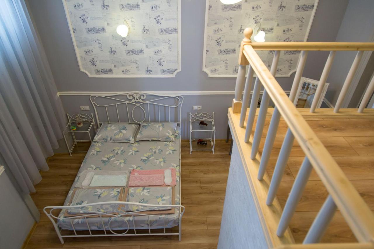Apartament On Aghmashenebeli 26 第比利斯 外观 照片