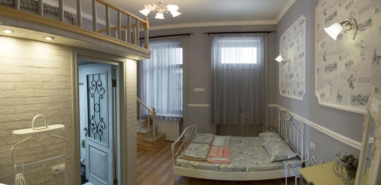 Apartament On Aghmashenebeli 26 第比利斯 外观 照片
