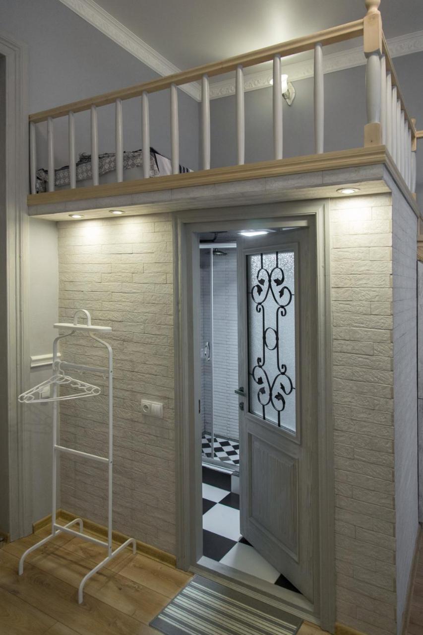 Apartament On Aghmashenebeli 26 第比利斯 外观 照片